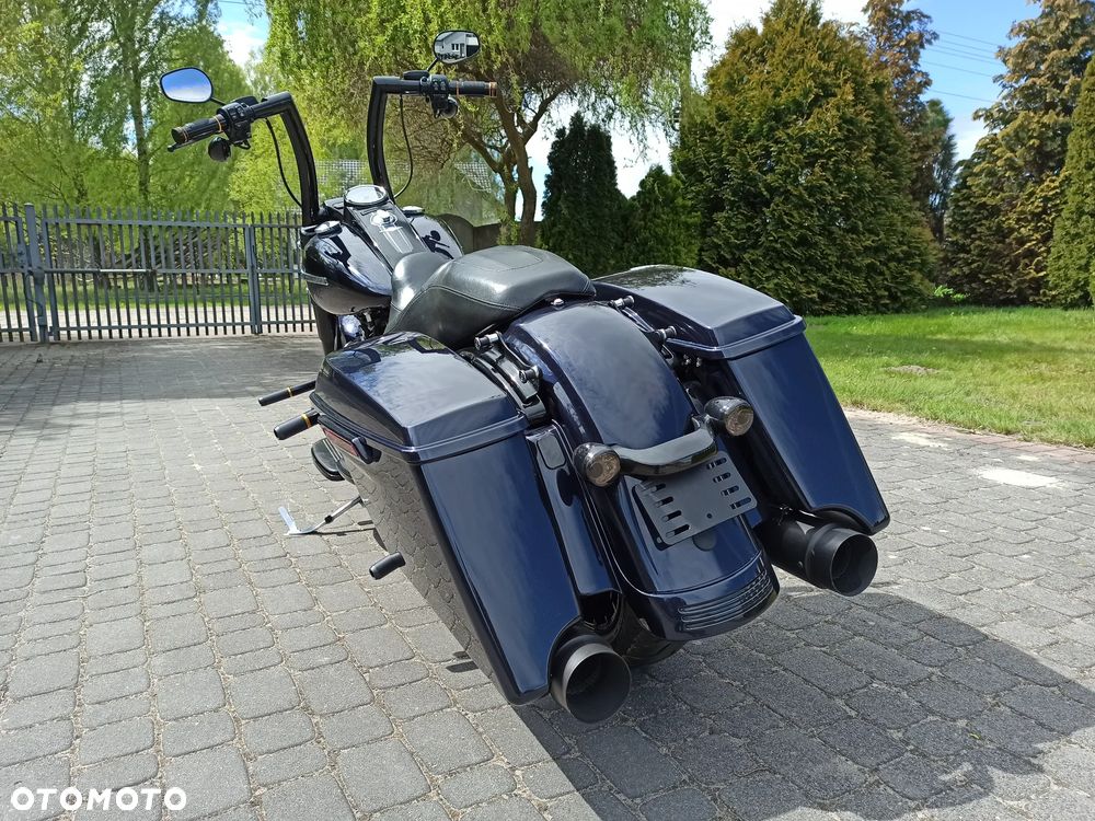 Harley-Davidson Touring Road King - 2