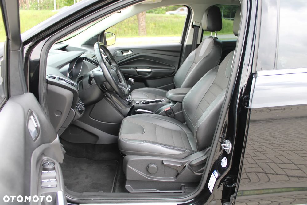 Ford Kuga - 23