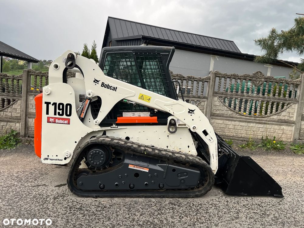 Bobcat T190 | Ładowarka Gąsienicowa BOBCAT T 190 | Joystick | Łyżka | Widły | Waga 3450kG | Miniładowarka | Stan Bardzo Dobry | CENA BRUTTO | - 8