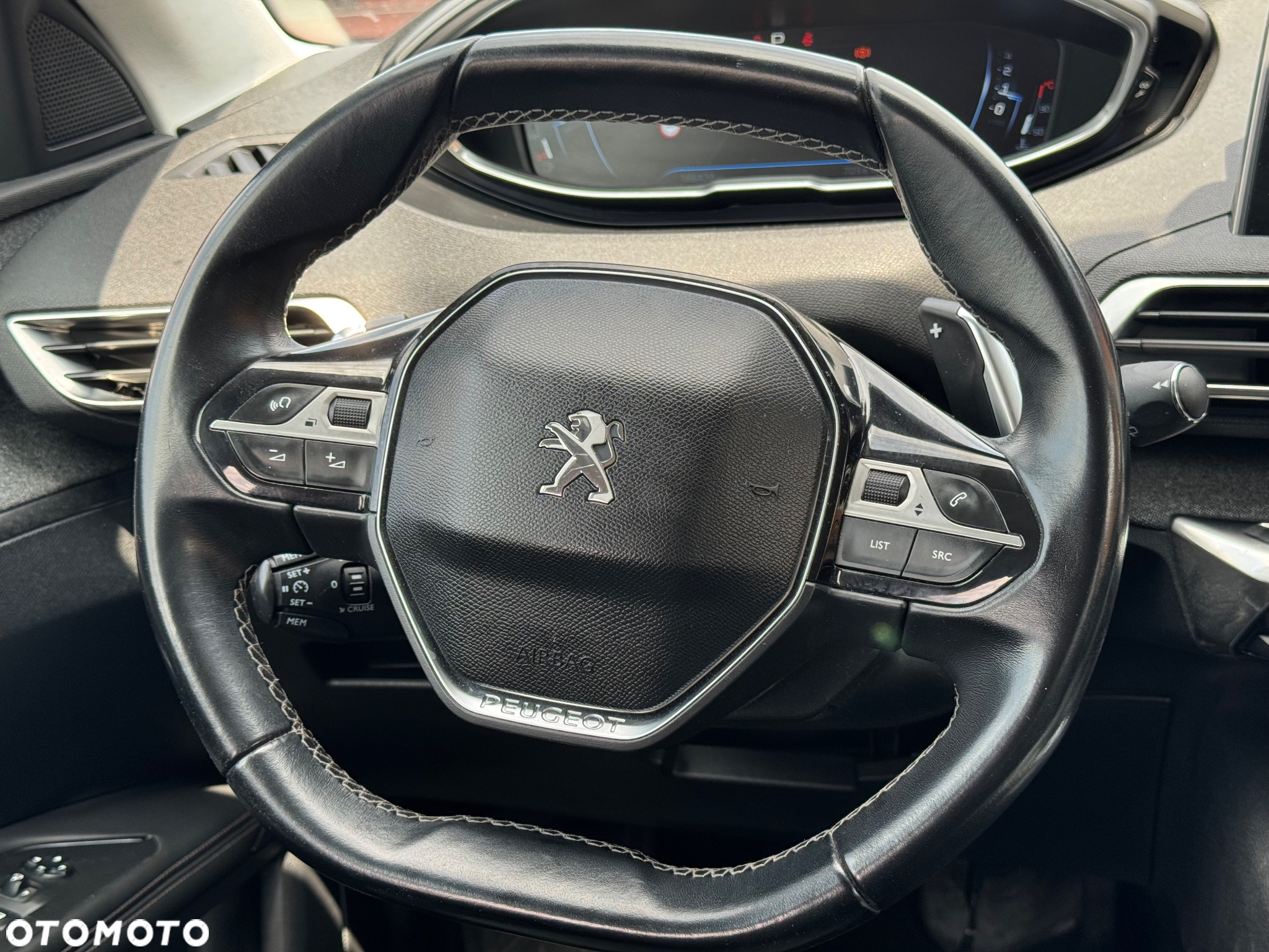 Peugeot 3008 1.6 BlueHDi Allure S&S EAT6 - 30
