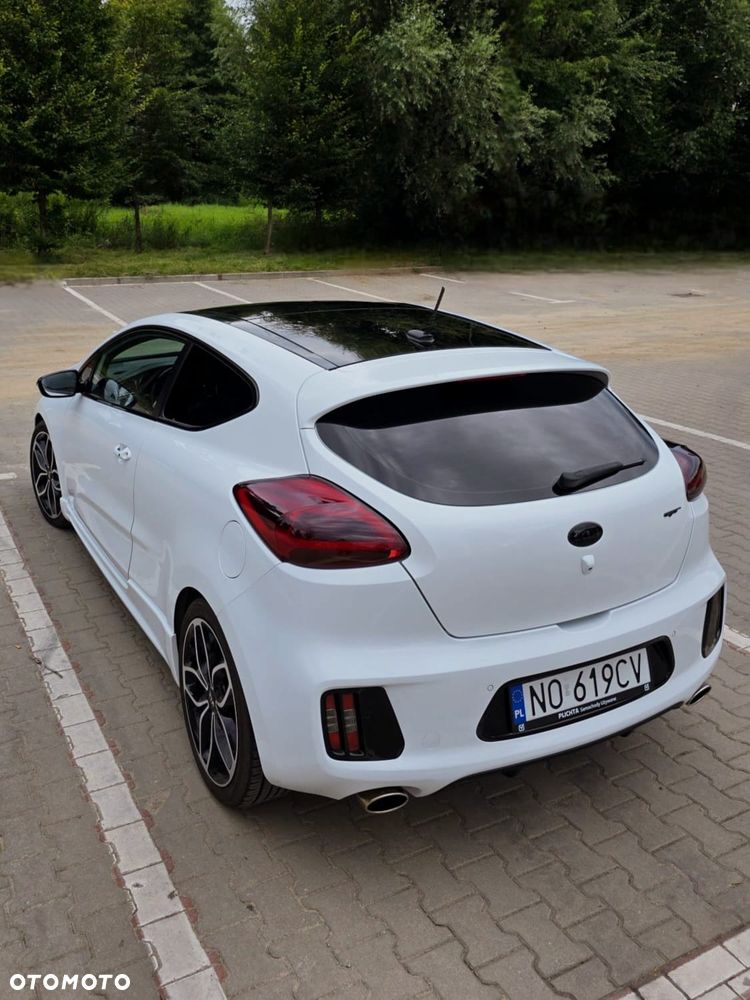 Kia Ceed 1.6 T-GDI GT - 6