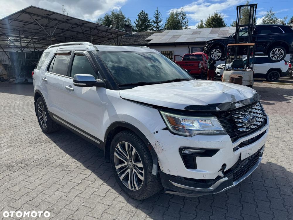 Ford Explorer - 5