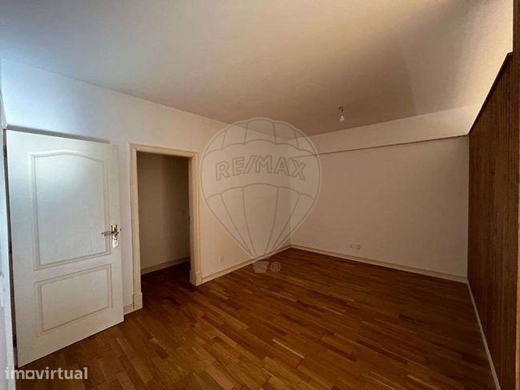 Apartamento T1 para arrendamento - Grande imagem: 5/13