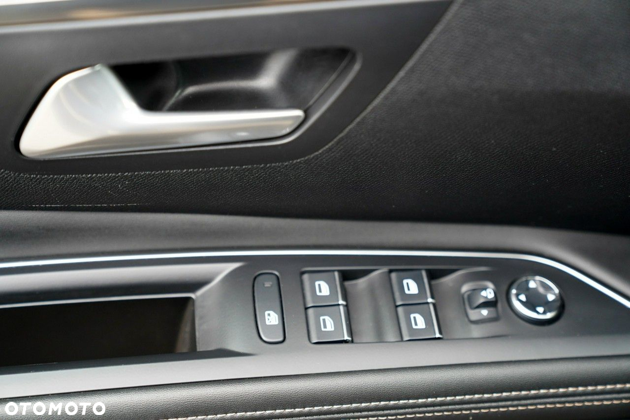 Peugeot 5008 1.6 PureTech GT S&S EAT8 - 12