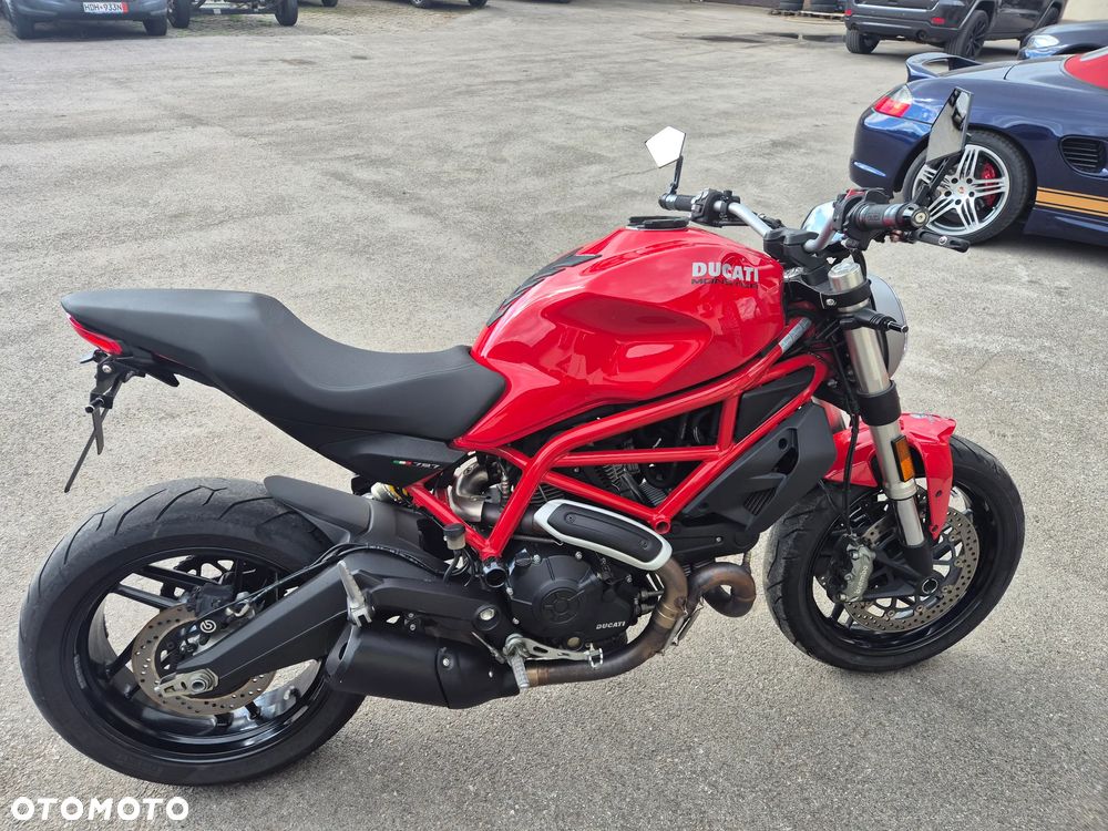 Ducati Monster - 12