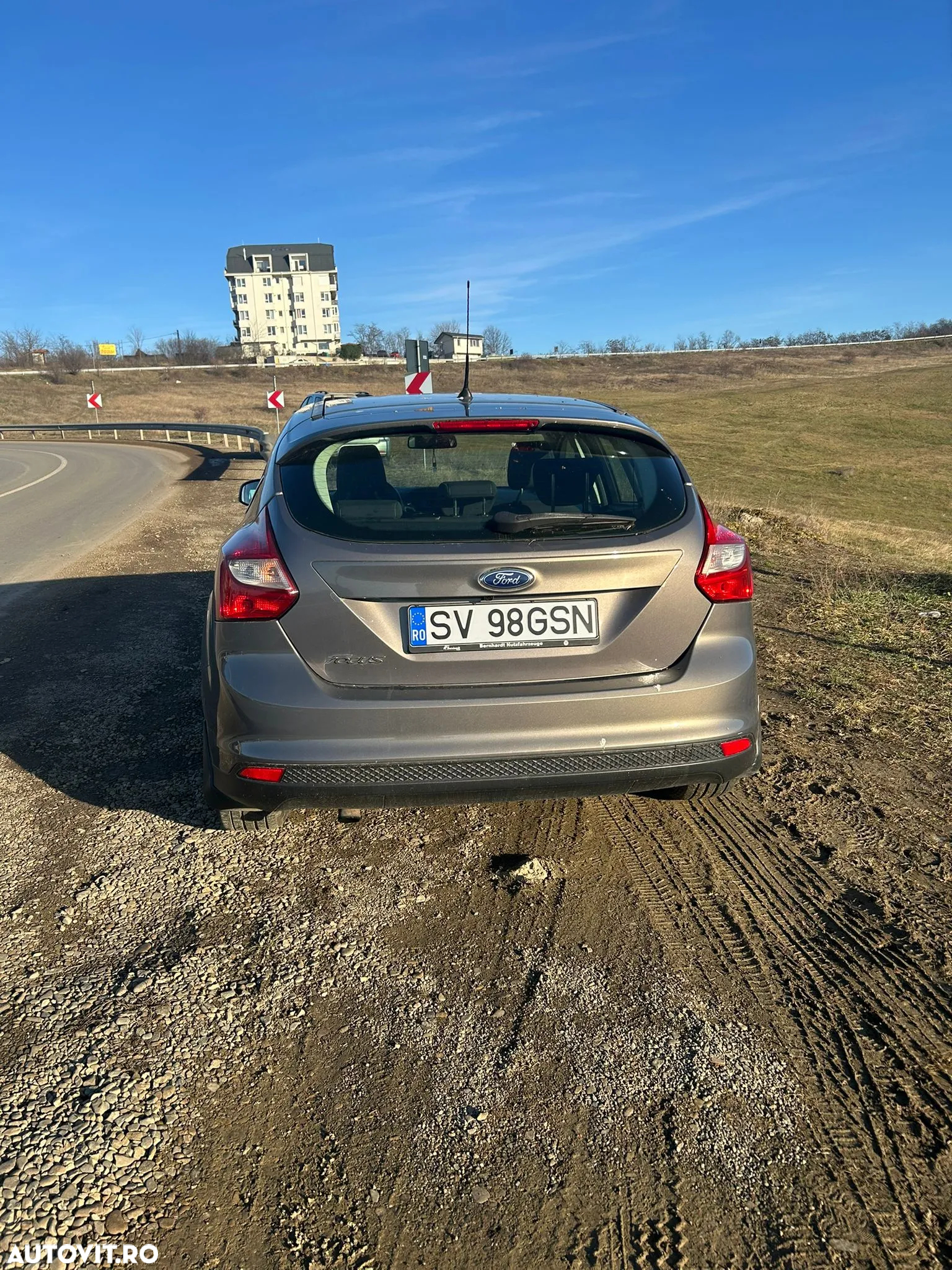 Ford Focus - 8