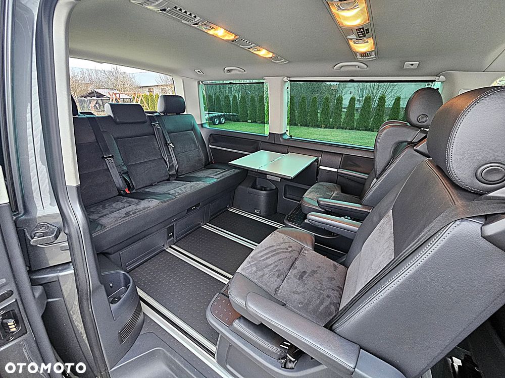 Volkswagen Multivan - 25