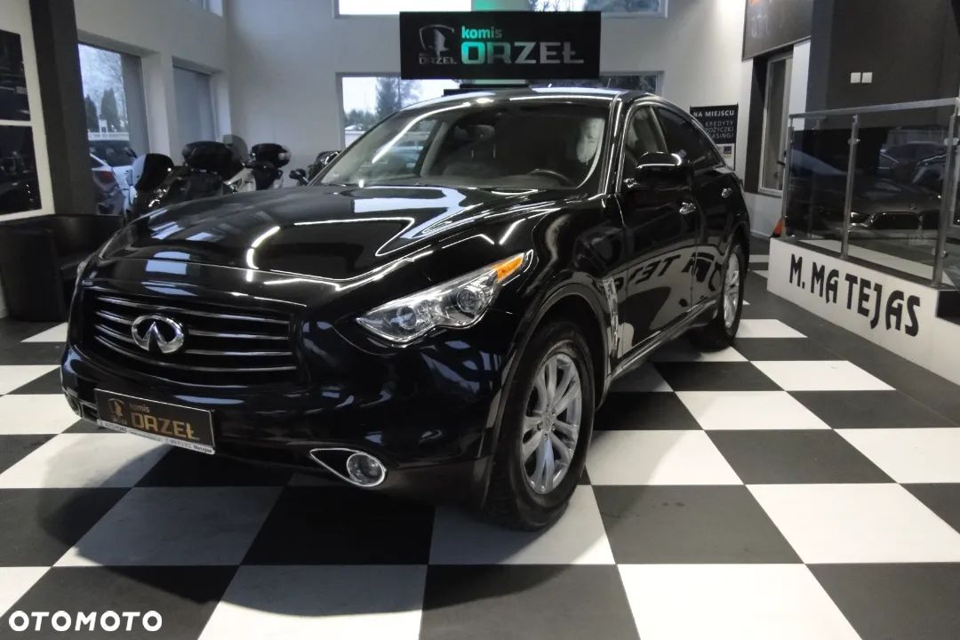 Infiniti QX70 - 1