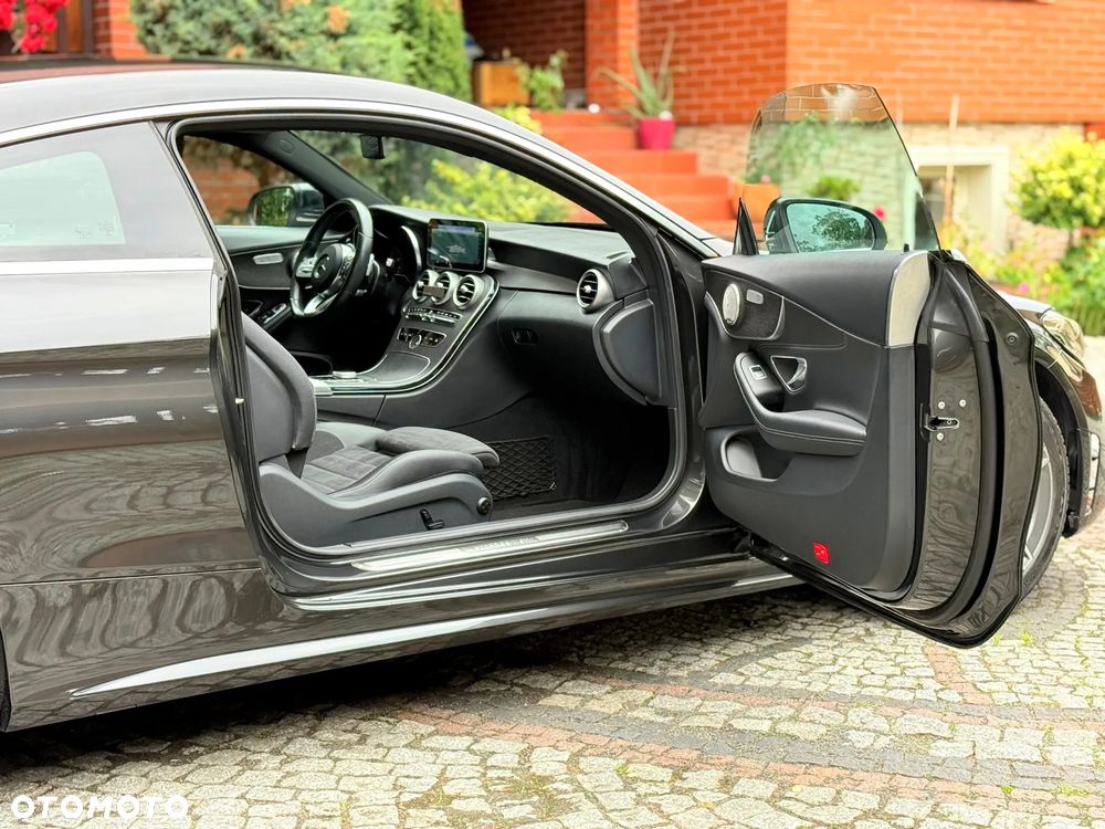 Mercedes-Benz Klasa C - 36