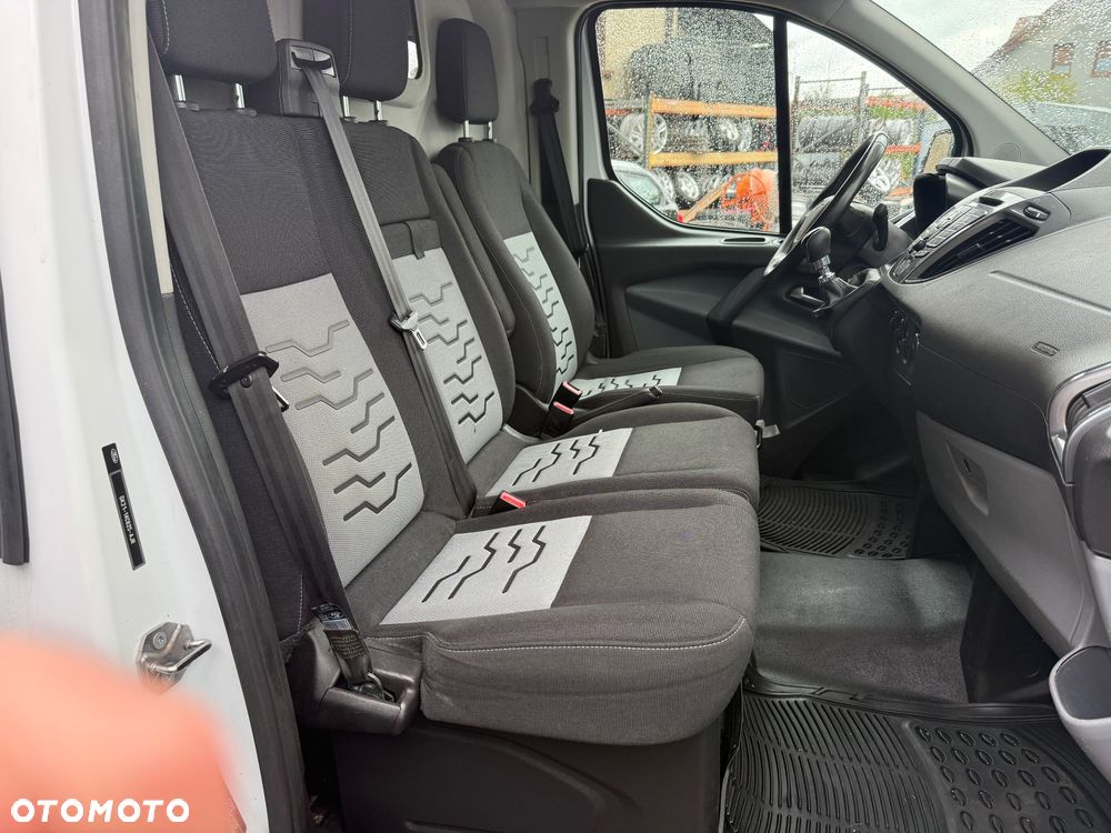 Ford TRANSIT CUSTOM - 9