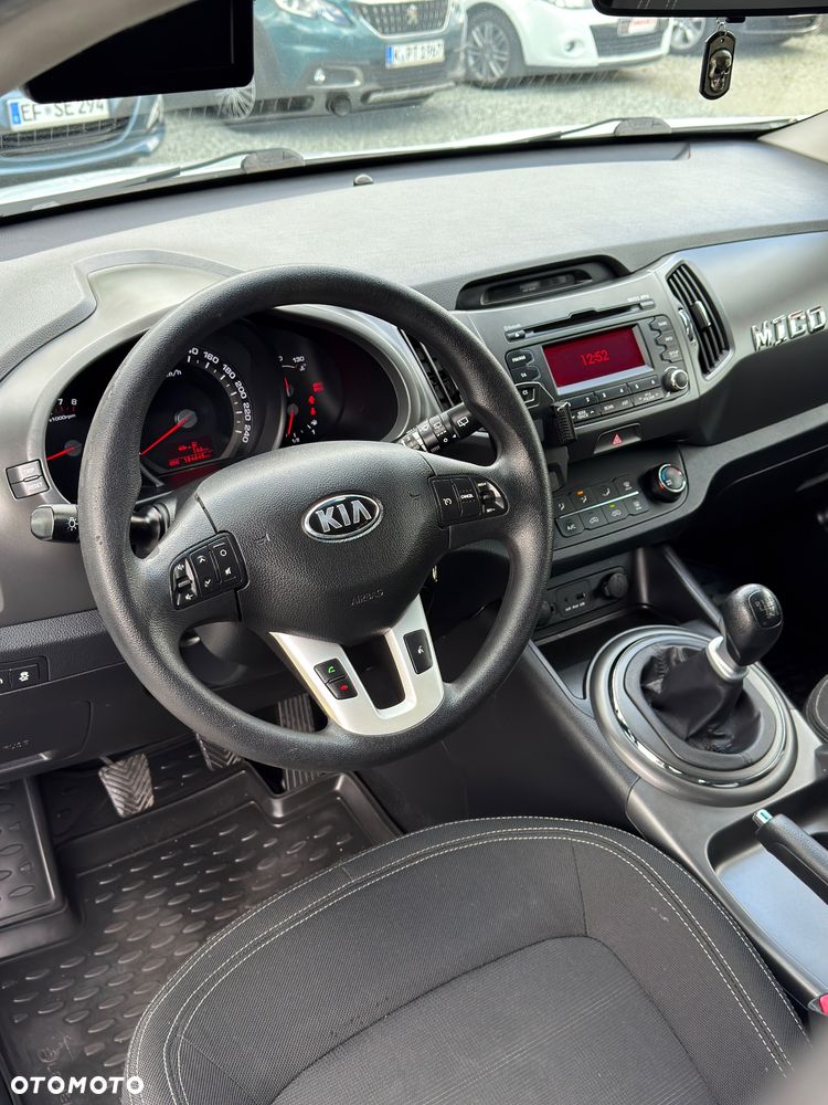 Kia Sportage 1.6 GDI 2WD Attract - 32