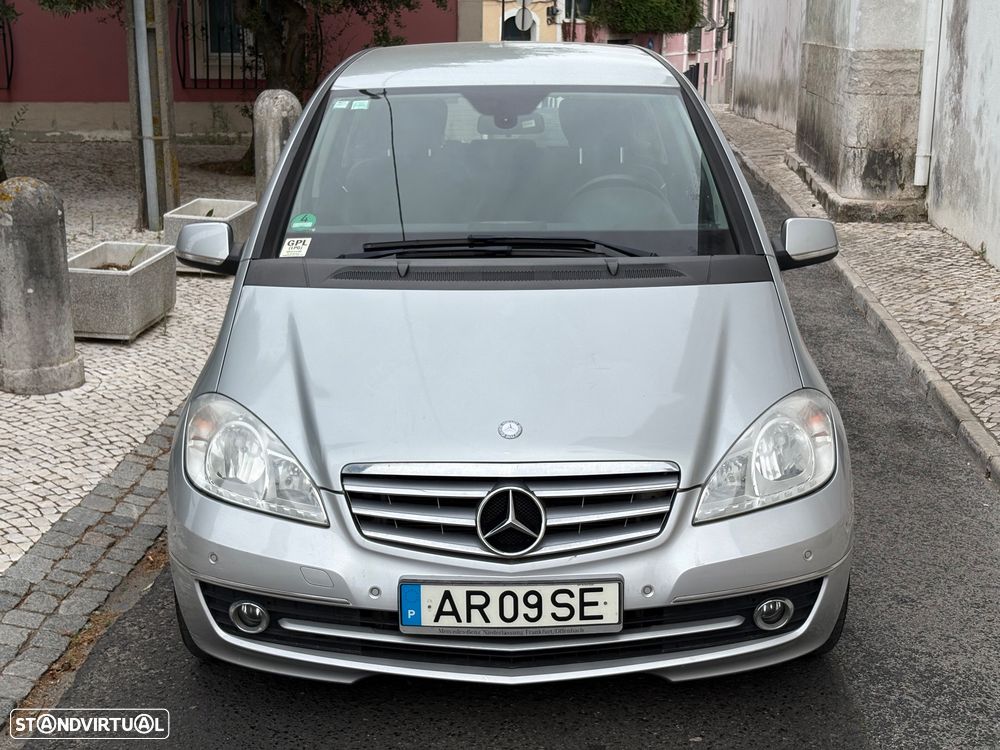 Mercedes-Benz A 180 Autotronic Elegance Special Edition - 25