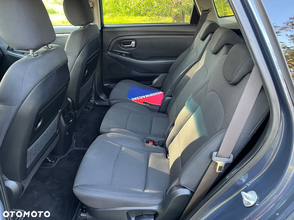 Kia Carens 1.7 CRDi L DCT - 10