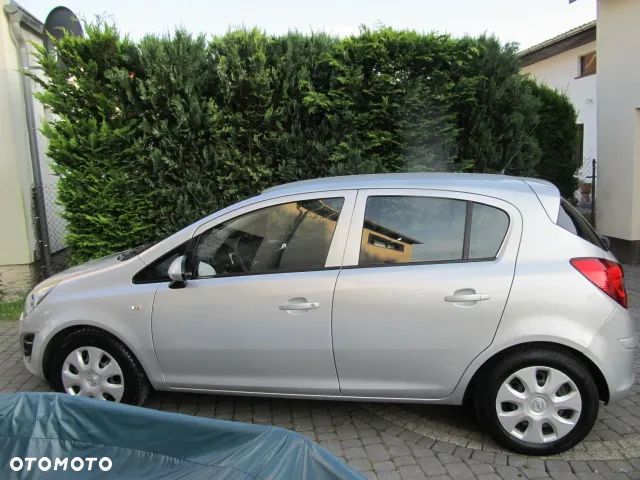 Opel Corsa 1.4 16V Active - 2