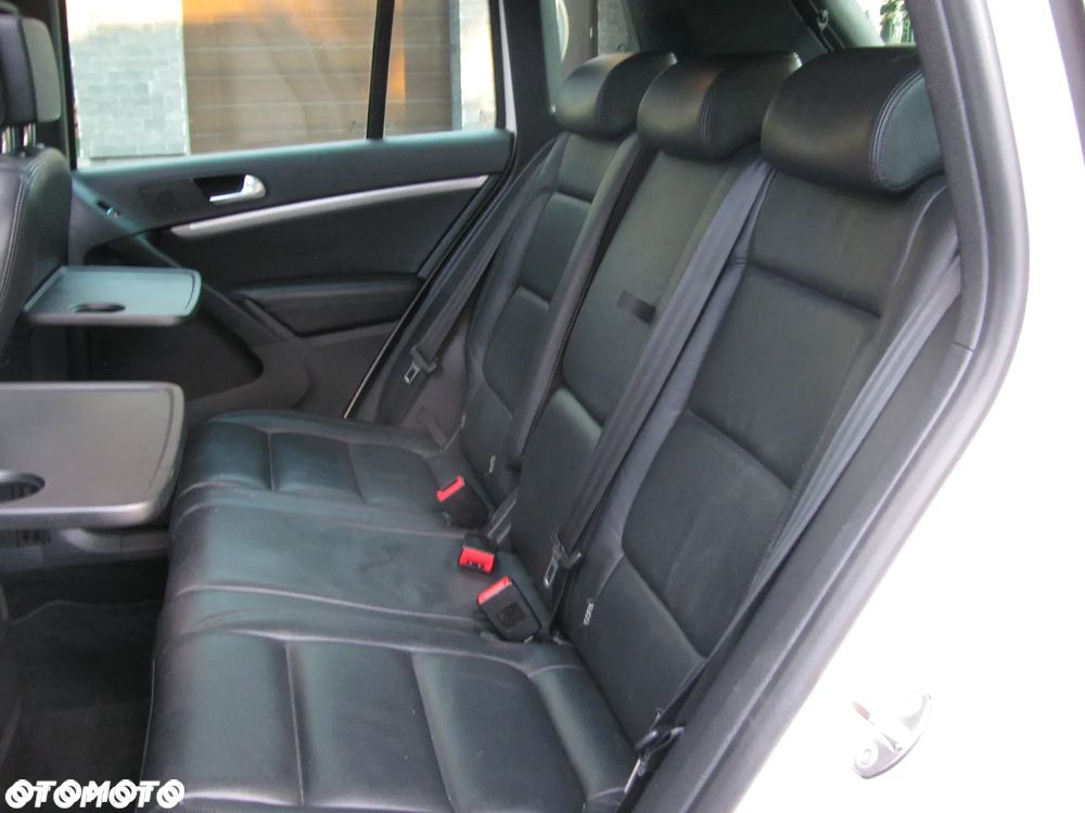 Volkswagen Tiguan 1.4 TSI Perfectline R-Style - 29