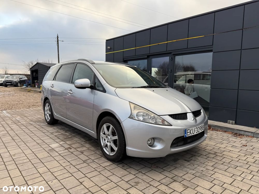 Mitsubishi Grandis 2.4 Inform - 6
