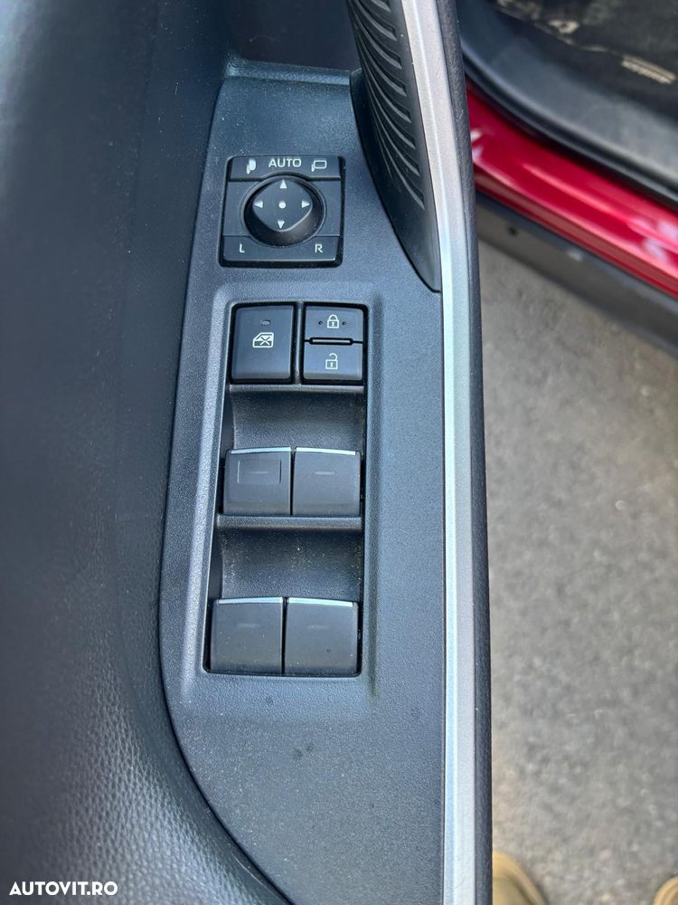 Toyota RAV4 2.5 VVT-iE 4x4 Luxury Premium - 16