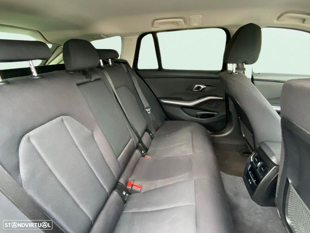 BMW 330 e Corporate Edition Auto - 22