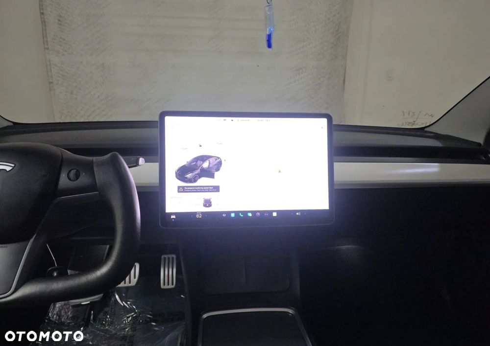 Tesla Model 3 Langstreckenbatterie Allradantrieb Dual Motor Performance - 12