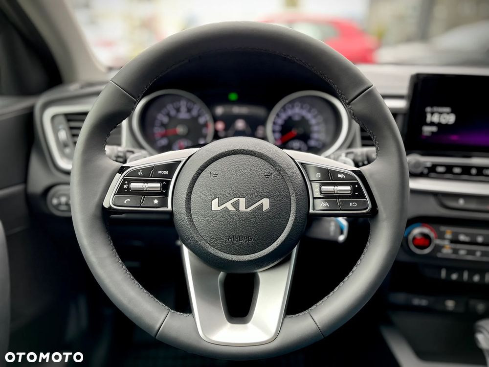 Kia XCeed 1.5 T-GDI M DCT - 11