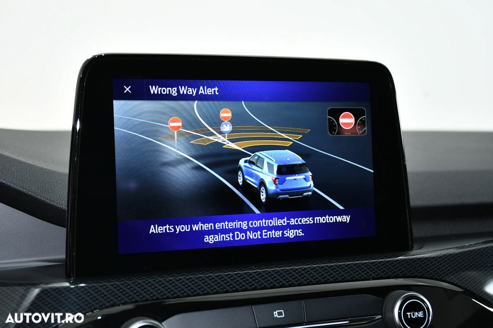 Ford Kuga 2.5 Duratec FHEV 4x4 ST-LINE - 21