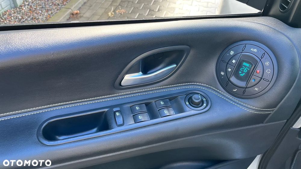 Renault Grand Espace 2.0 dCi 150 FAP Celsium - 34