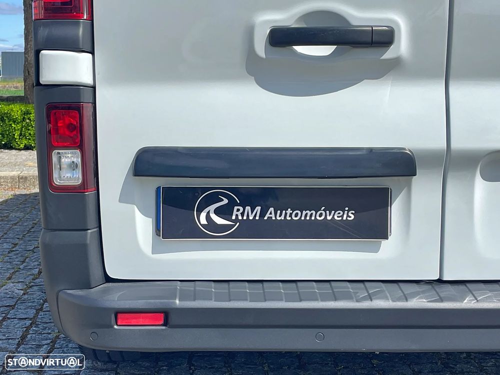 Renault Trafic 2.0 dCi IVA Dedutível - 17