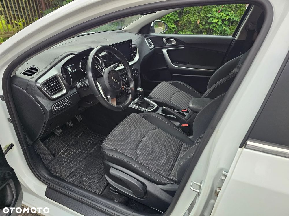 Kia Ceed 1.5 T-GDI M - 9