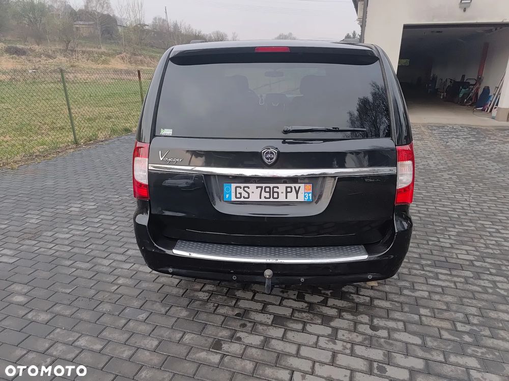 Lancia Voyager 2.8CRD Platinum - 9
