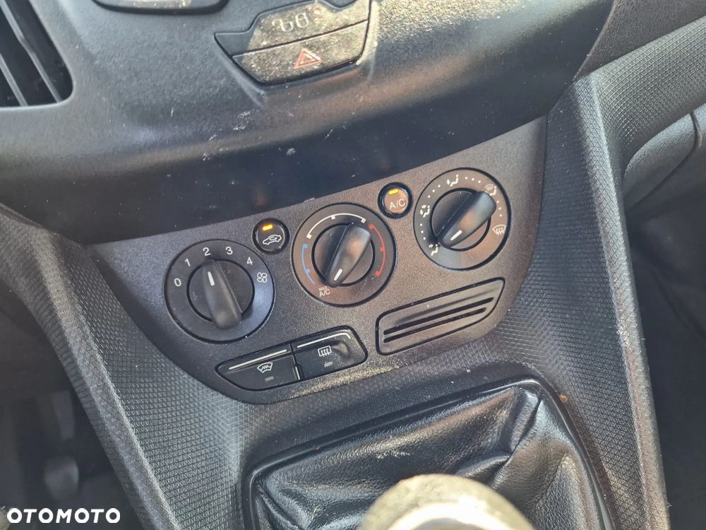 Ford Transit Connect - 14