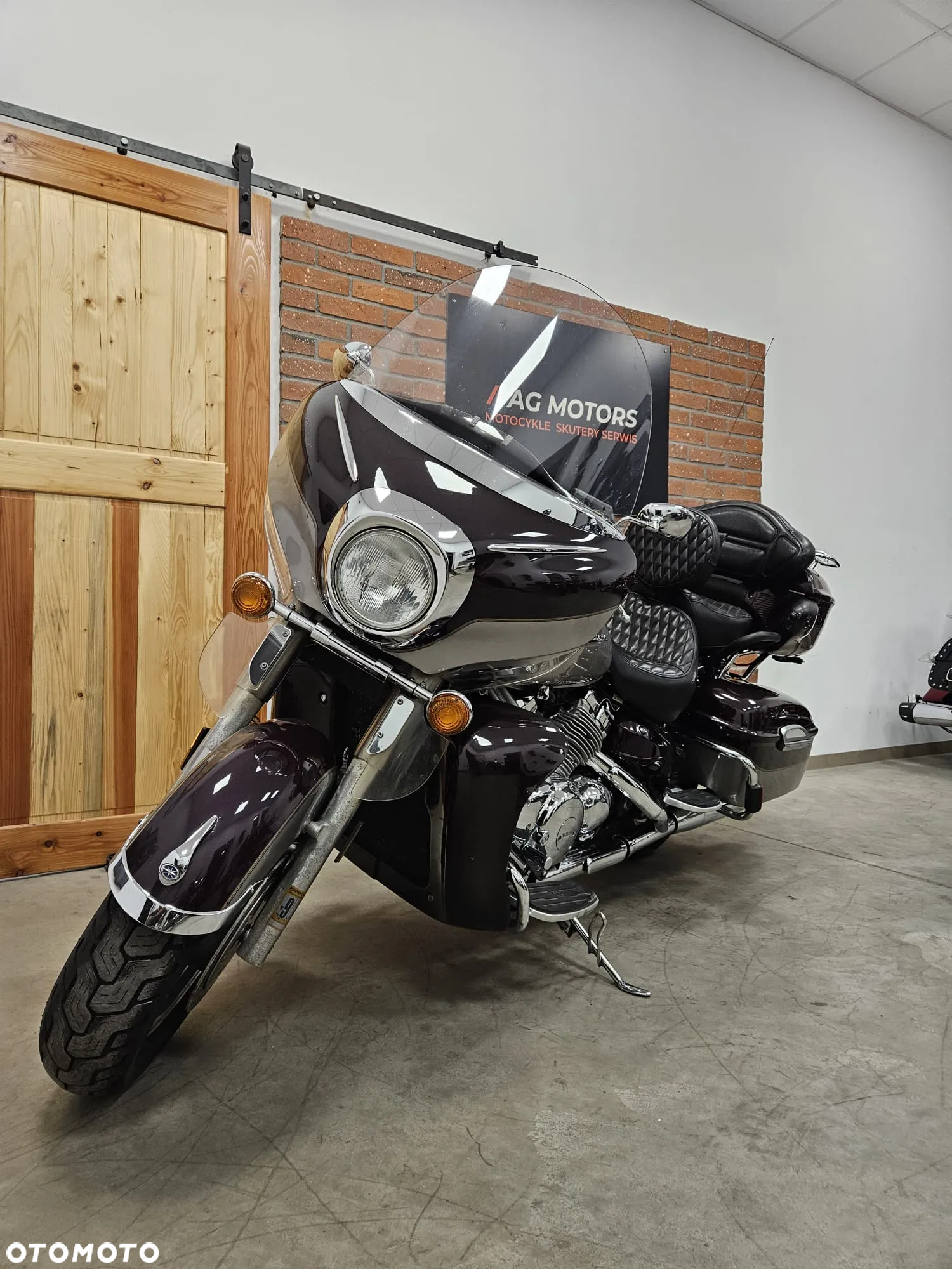 Yamaha XVZ - 16