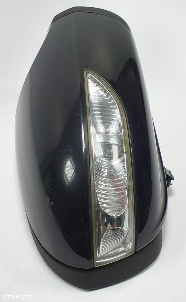LUSTERKO PRAWE 7 PIN 191 KIERUNKOWSKAZ MERCEDES W245 EUROPA - 6