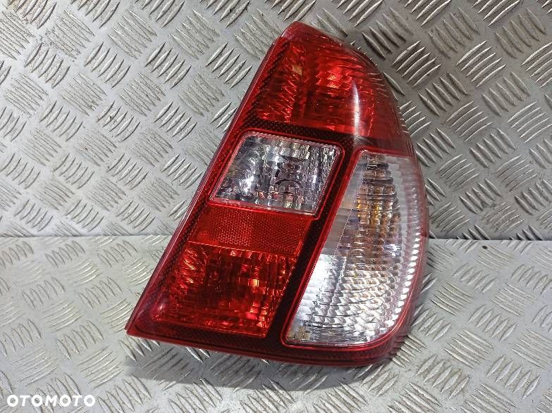 LAMPA PRAWA TYLNA RENAULT THALIA - 1