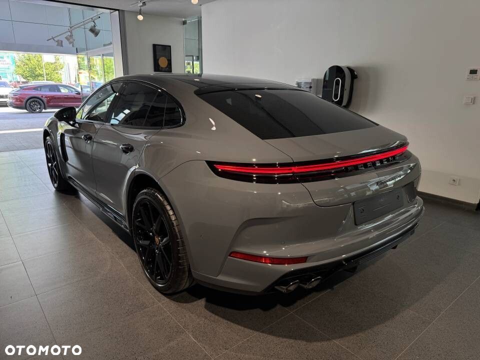 Porsche Panamera - 3