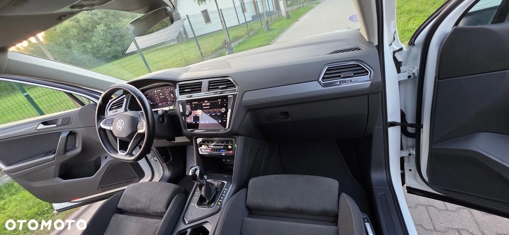 Volkswagen Tiguan 1.5 TSI ACT OPF Comfortline - 25