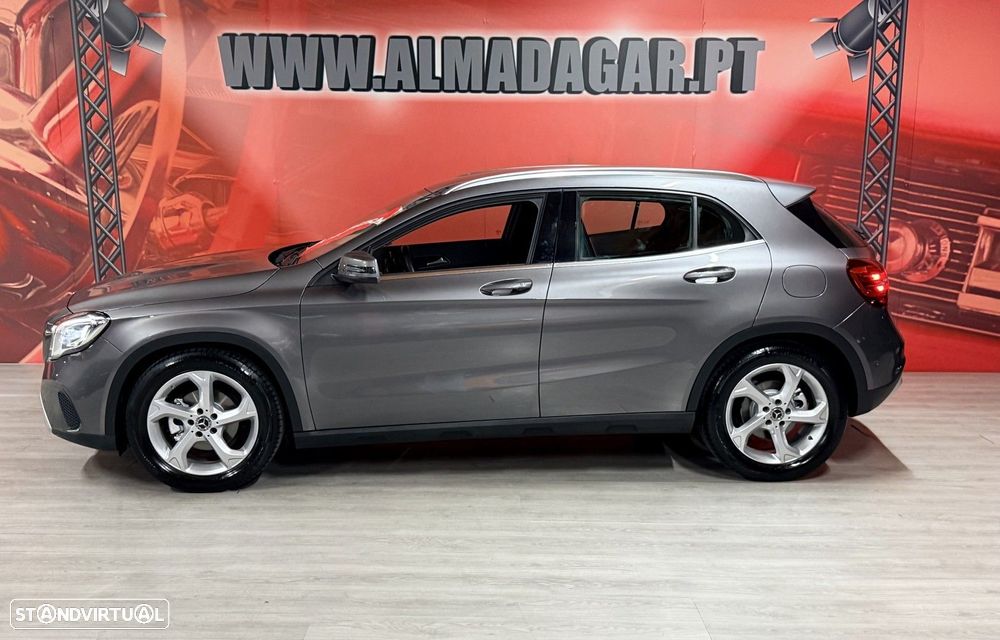 Mercedes-Benz GLA 180 Urban Aut. - 3