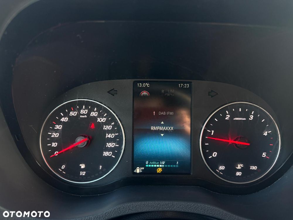 Mercedes-Benz Sprinter - 34