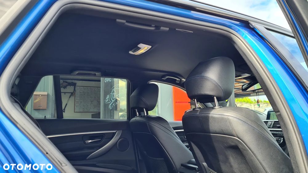 BMW Seria 3 320d M Sport - 11