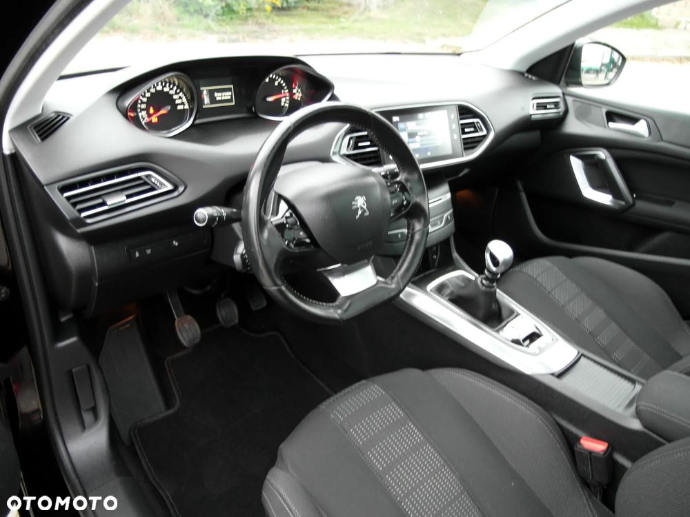 Peugeot 308 BlueHDi FAP 150 Stop & Start Allure - 25