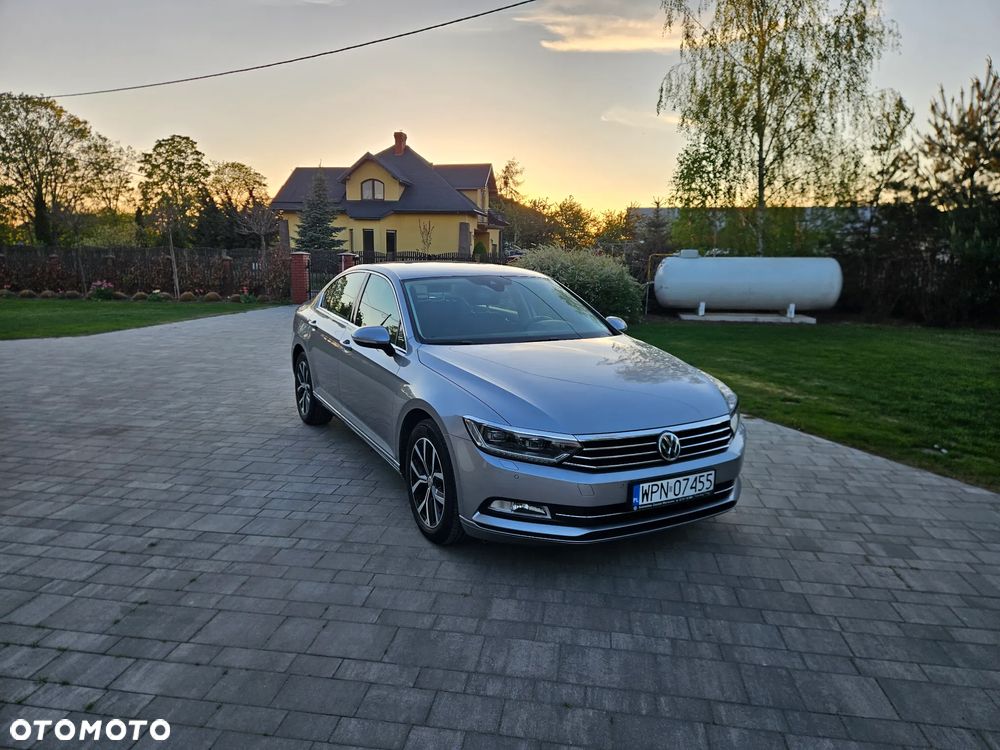 Volkswagen Passat 2.0 TDI SCR Comfortline DSG - 1