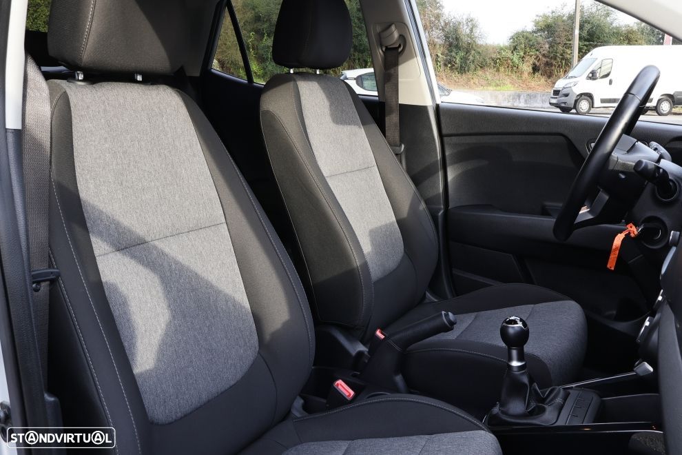 Kia Stonic 1.2 MPi Dynamic - 11