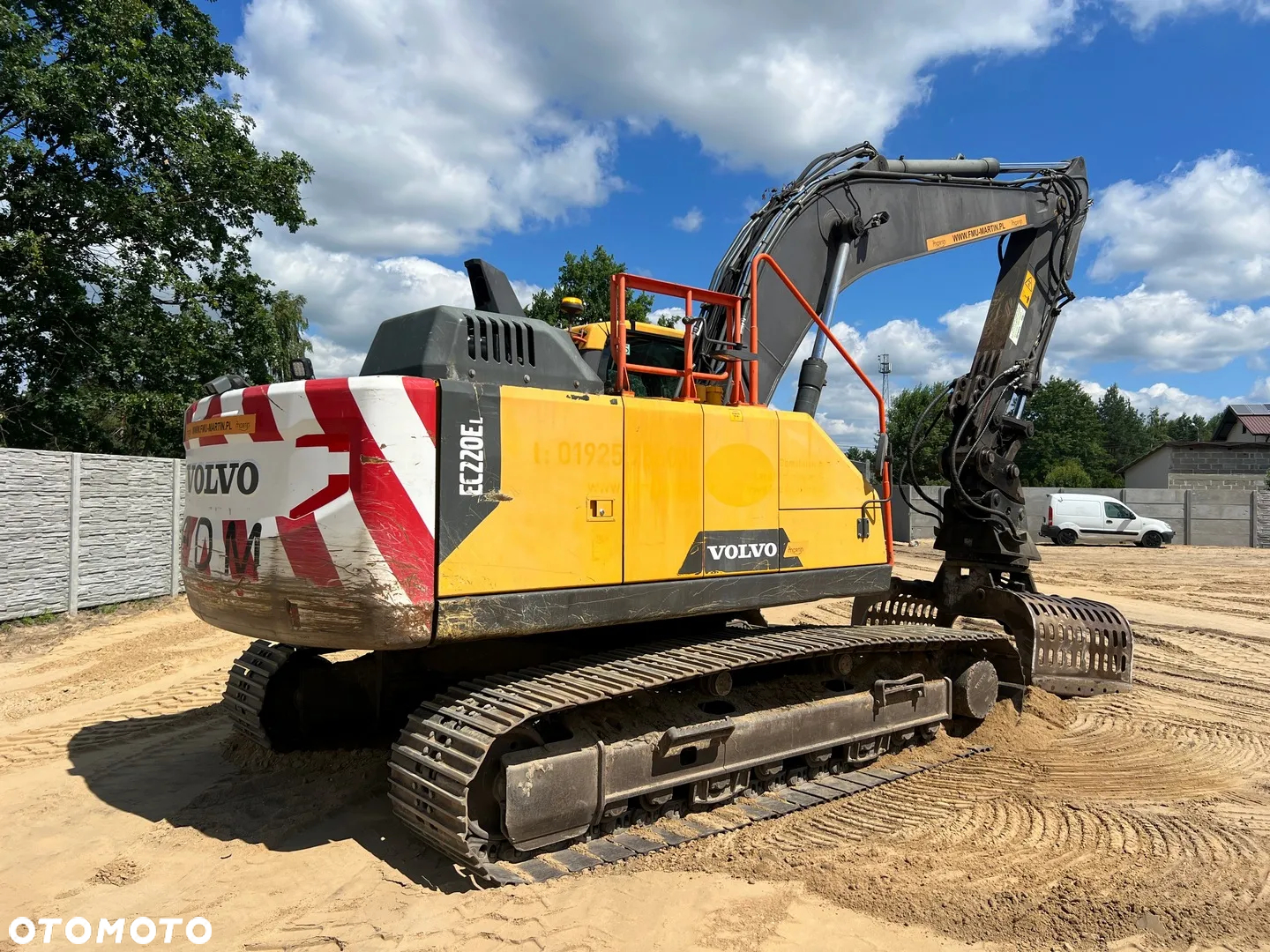 Volvo EC220 DL - 8