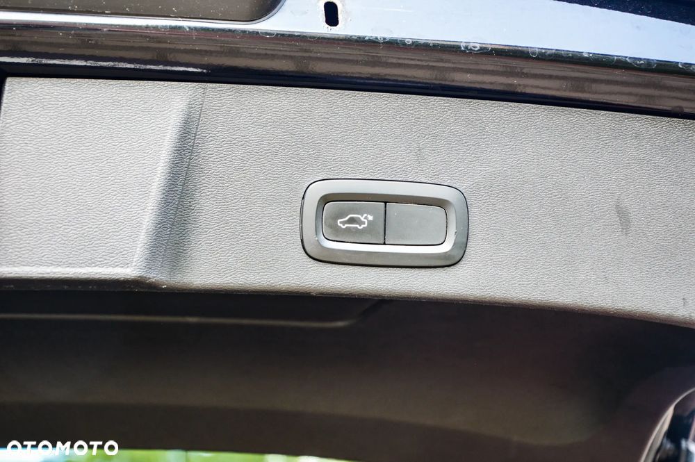 Volvo XC 40 T3 Momentum - 16