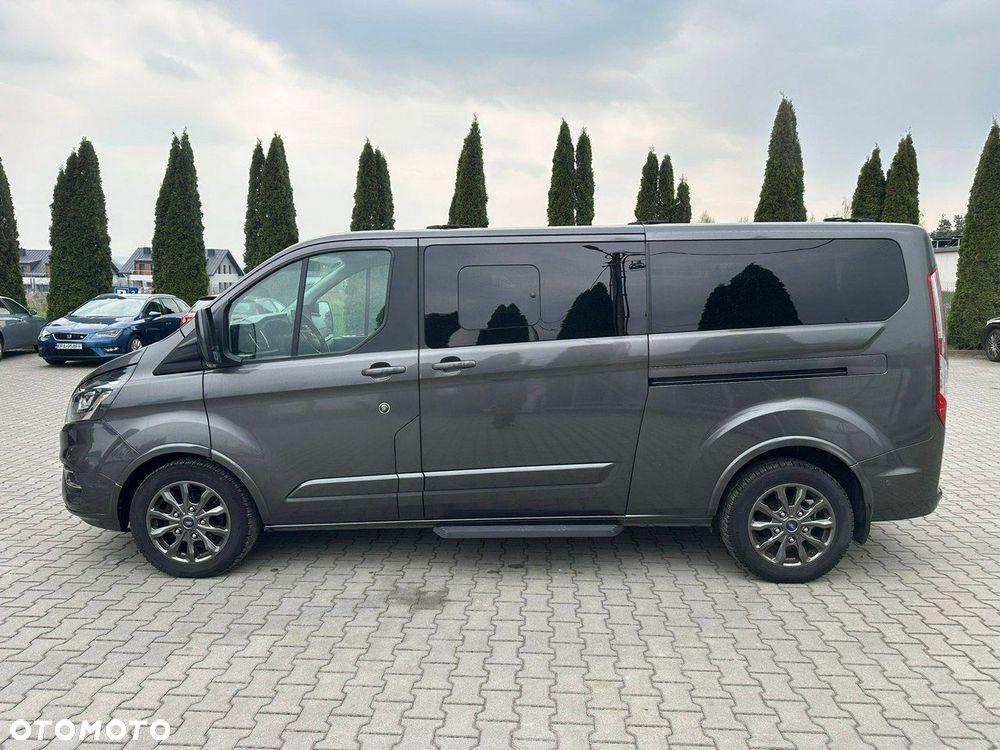 Ford Tourneo Custom - 3