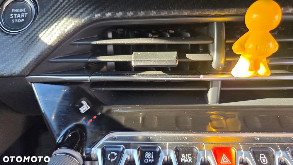 Peugeot 208 PureTech 100 EAT8 Active - 22
