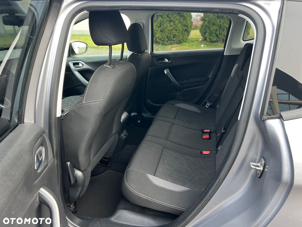 Peugeot 2008 PureTech 82 Style - 13