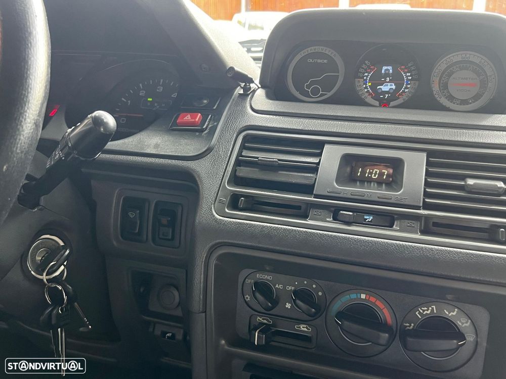 Mitsubishi Pajero 2.8 TD GLS - 26