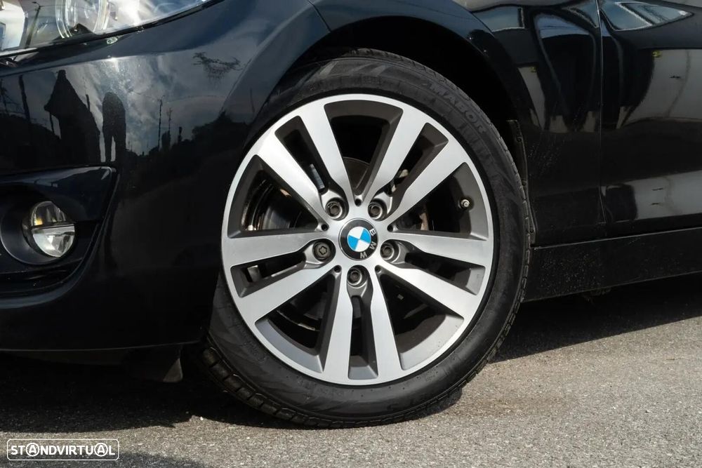 BMW 218 - 23