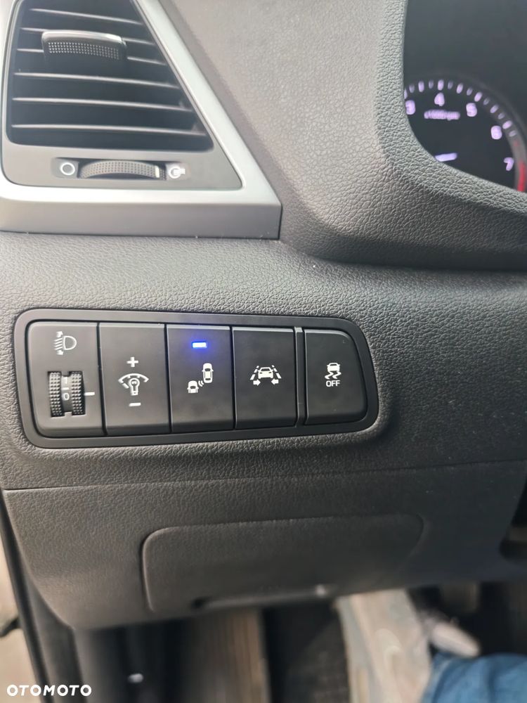 Hyundai Tucson blue 1.6 GDi 2WD Navi - 16