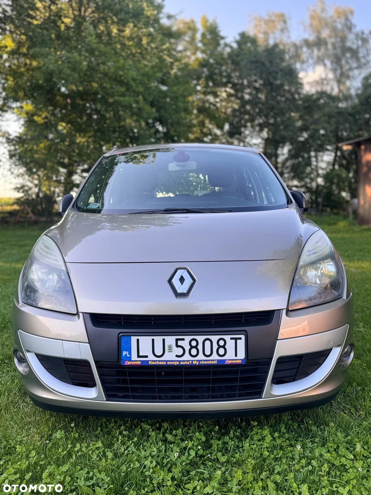 Renault Scenic - 1